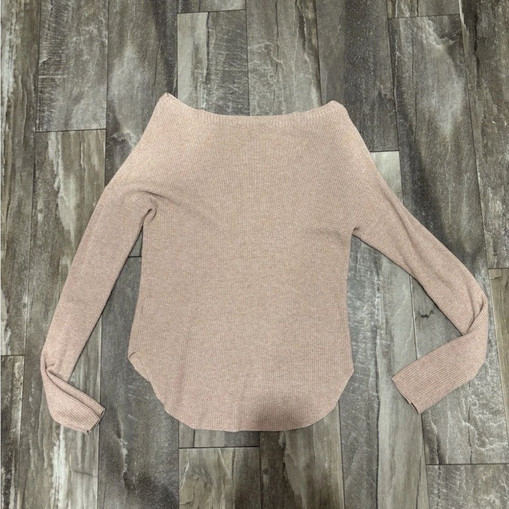 Women’s Express Pullover Off the Shoulder Tan Sweater Sz S